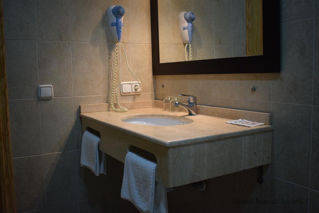 Hostales Juan De Austria I & II Aguadulce  Zimmer foto